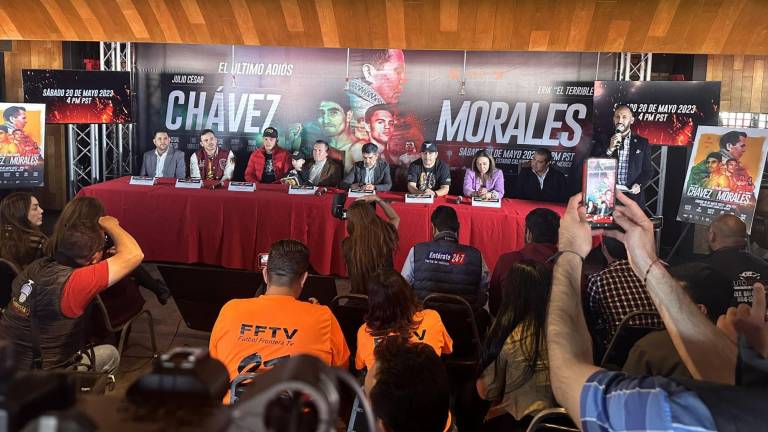 La pelea de exhibición entre Julio César Chávez y Érick “Terrible” Morales, fue anunciada en Tijuana.