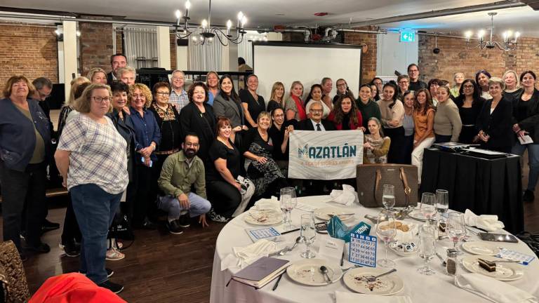 Sosa Osuna señaló que la gira se llevó a cabo por la zona este de Canadá, en las ciudades Saskatoon, Regina, Winnipeg, Montreal y Toronto.