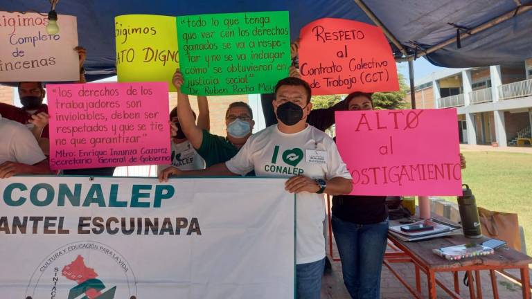En Escuinapa paran labores profesores del Conalep