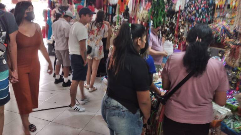 En Mazatlán, el mercado ‘Pino Suárez’ registra fuerte presencia turística este Domingo de Pascua