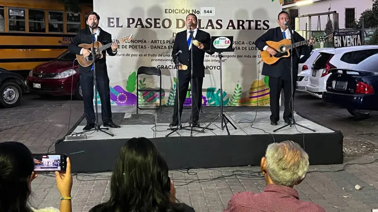 El Trío Azteca participará en el Paseo de las Artes.