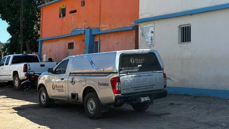 Compañeros de trabajo hallaron a Juan “N” sin vida en una cuartería del Campo 35, en Ahome.