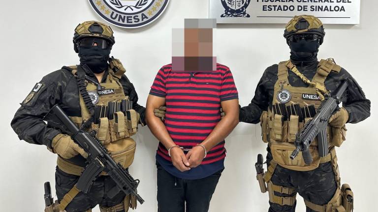 Mario Alonso “N” fue detenido por autoridades acusado de provocar un incendio en un área de estacionamiento en Culiacán.