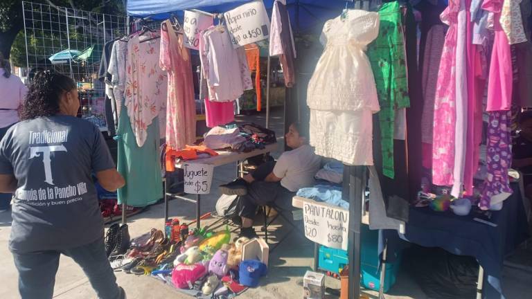 Los tianguistas podrán tener sus puestos fijos en un horario de 12:00 a 20:00 horas.