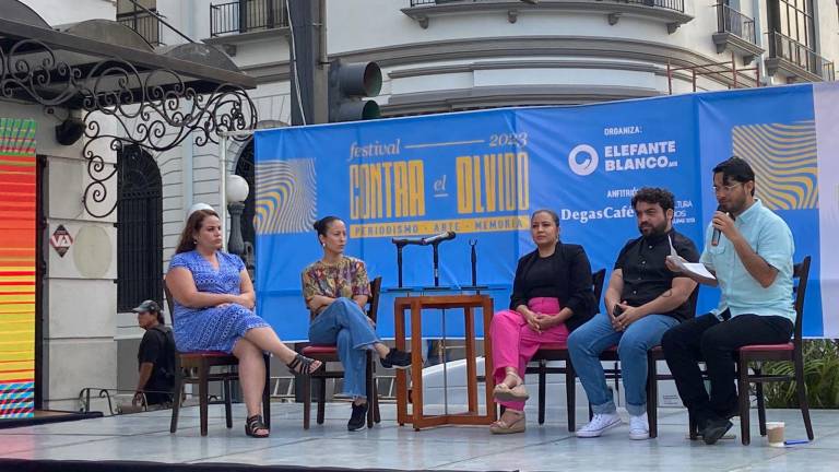 El panel se realizó dentro del Festival Contra el Olvido: Encuentro de Periodismo, Arte y Memoria.