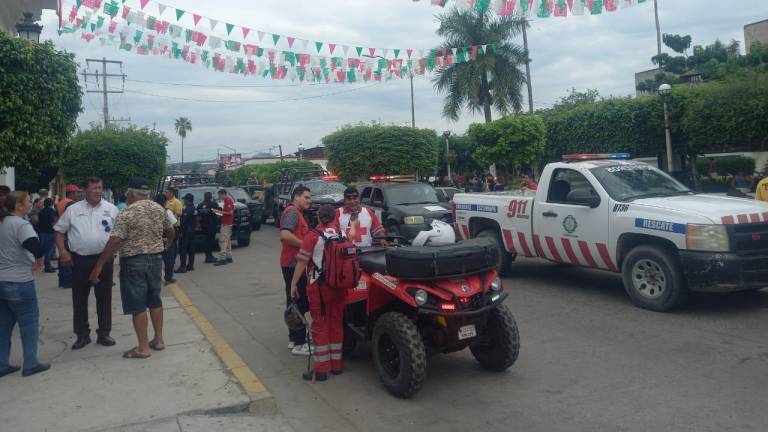 Grupos de auxilio están listos para actuar ante cualquier contingencia por el huracán en Escuinapa.