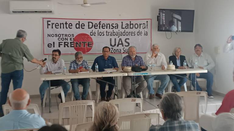 El Frente de Defensa Laboral de los Trabajadores de la UAS sostuvo una reunión en Mazatlán para revisar los avances de los amparos contra la reingeniería financiera.