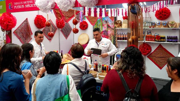 Sinaloa exhibe la riqueza de sus Pueblos Mágicos durante el Tianguis Nacional celebrado en Real del Monte.