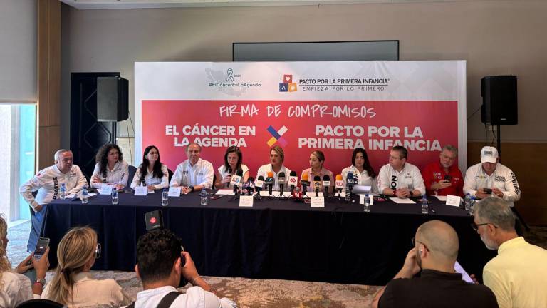 Candidatas y candidatos de Fuerza y Corazón por Sinaloa firma compromiso contra el cáncer y a favor de la primera infancia.