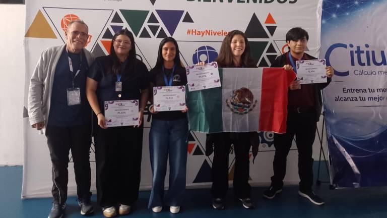 Estudiantes de la Facultad de Informática de la UAS y de la Universidad Autónoma de Occidente ganaron medallas de plata con acreditación a Infomatrix Argentina 2026.
