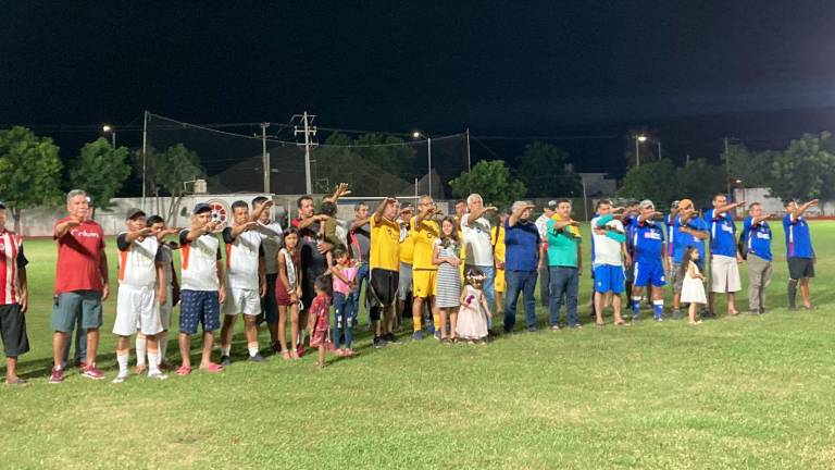 Inauguran Segunda Liga de Futbol Veteranos 50 y Más, en Escuinapa