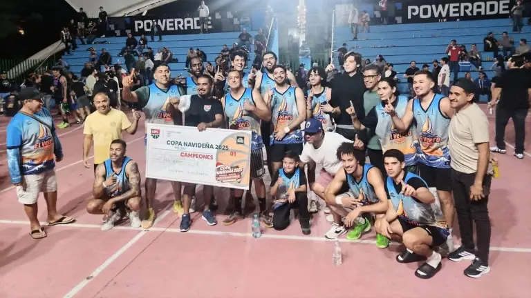 El Dream Team de Restaurante El Velero, campeón de la Libre.