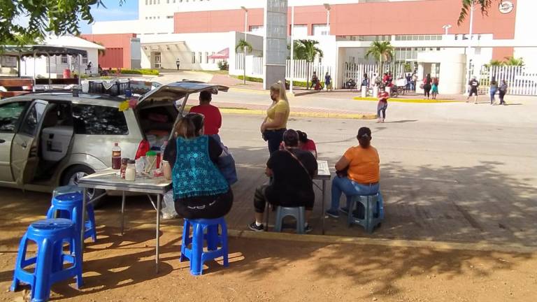 Hospital General de Mazatlán podría convertirse en centro médico Covid al 100%; esperan contratar más personal