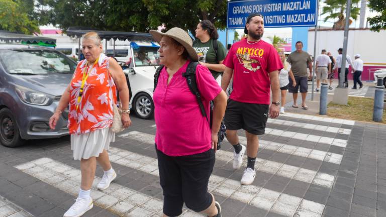 Turistas de crucero que llegaron este miércoles a Mazatlán.
