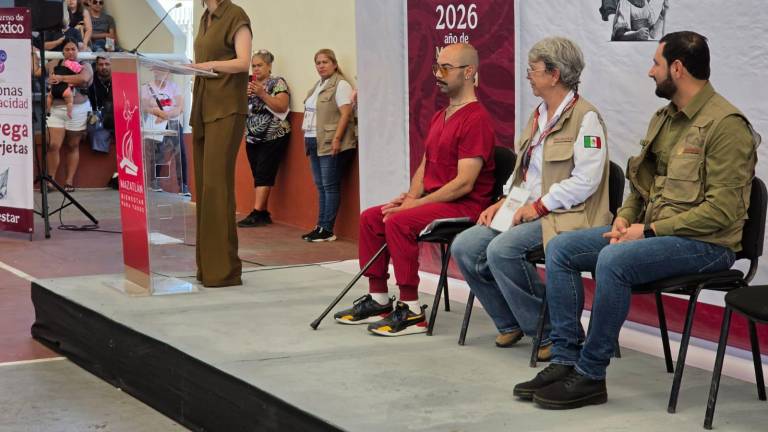 Entrega en Mazatlán de Tarjetas del Bienestar para personas con discapacidad.