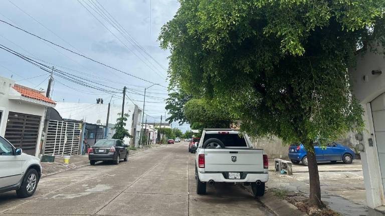 En el fraccionamiento Bugambilias, en Mazatlán, denuncian que desde la madrugada están sin luz.