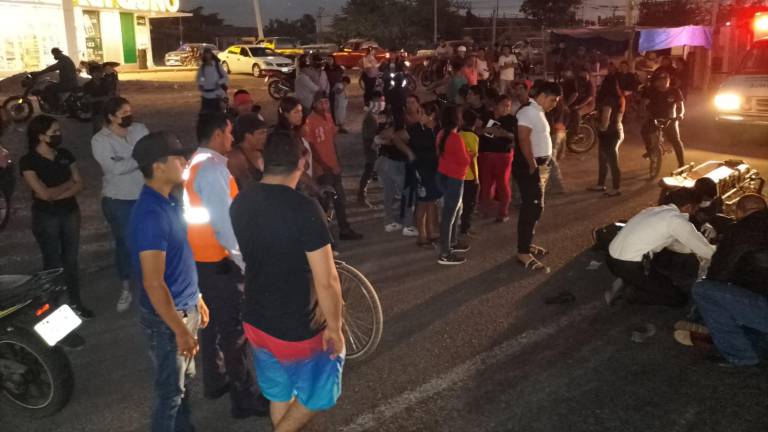 En Villa Unión, motociclista arrolla a menor en el bulevar Niños Héroes y huye
