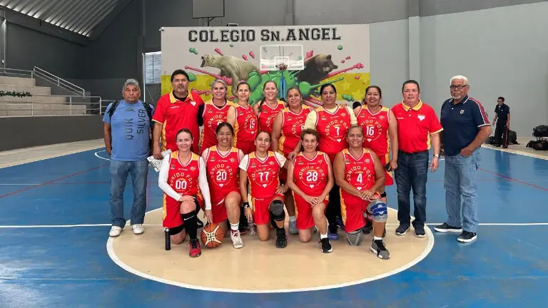 Mazatlán-Sonido Foxy compitió en la rama femenil del Campeonato Nacional de Balonces, en Puebla.