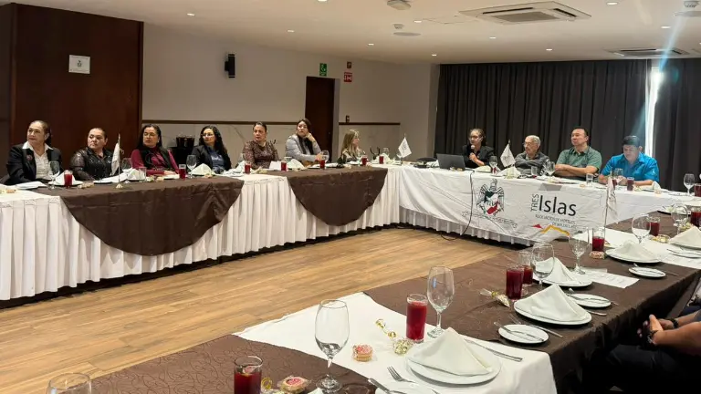 En asamblea de cierre de año realizada por los asociados que forman la Asociación hotelera.