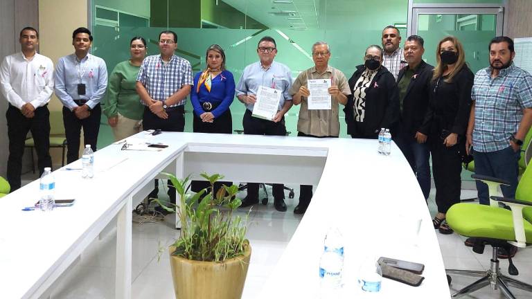 La firma del convenio de colaboración institucional es con el objetivo de llevar a las aulas de la institución educativa la cultura de la transparencia.