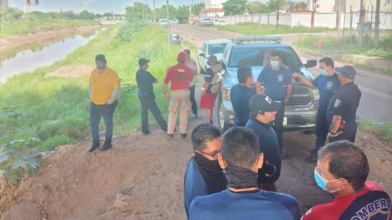 Buscan en Culiacán a hombre que fue arrastrado por arroyo en Infonavit Cañadas