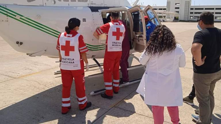 Trasladan a David en helicóptero a un hospital de Culiacán tras accidente en Escuinapa