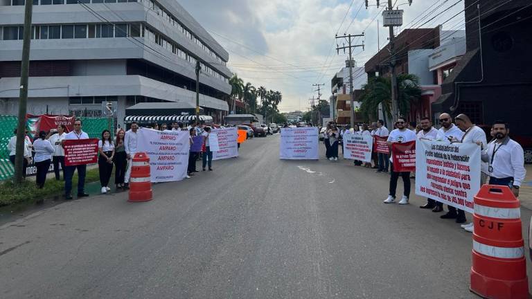 Los trabajadores del Poder Judicial Federal en Mazatlán realizaron una protesta la mañana de este martes.