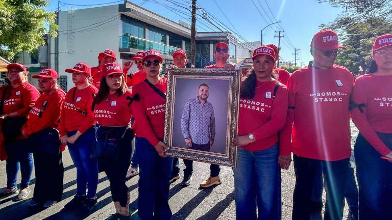 En la marcha por el Día del Trabajo, recuerdan a Benjamín Olivares, el integrante del Stasac asesinado junto a Homar Salas.
