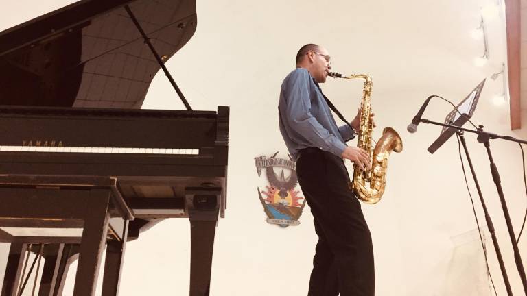 Radio Universidad presenta el espectáculo del catedrático de la Escuela de Música, Carlos Rudess.