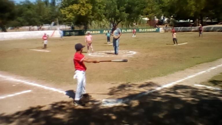 La Liga Infantil y Juvenil de Beisbol del Club Pelikanos arranca Torneo de la Toronja