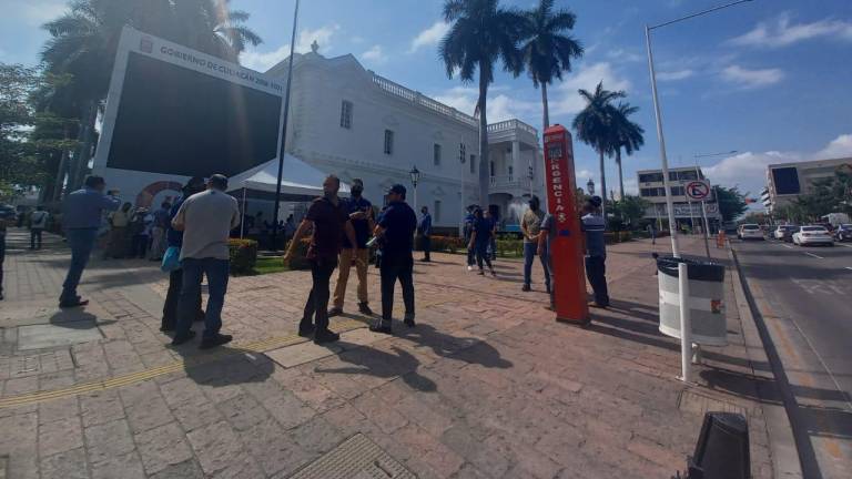 Policías de Culiacán se manifiestan; piden aumento salarial del 8 por ciento