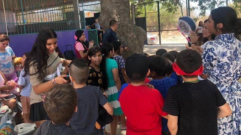 Jóvenes del Conalep Mazatlán I compartieron una mañana de convivencia con familias en situación vulnerable.