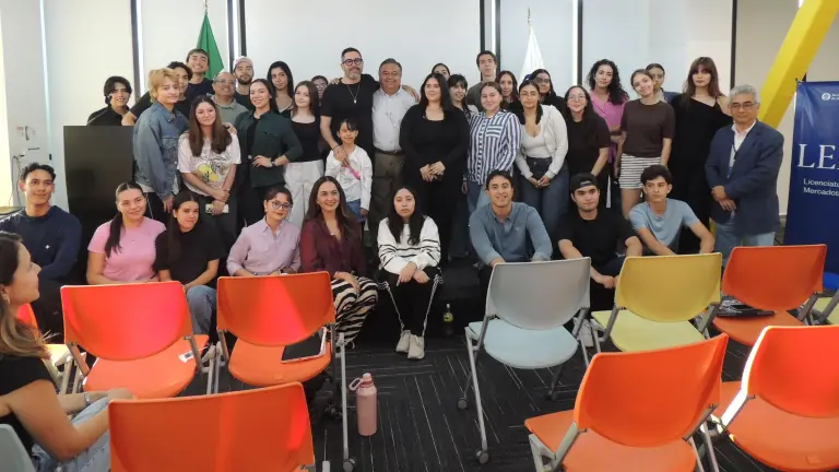 Señala Adrián Espinoza que la Inteligencia Artificial viene a sumar, no a reemplazar