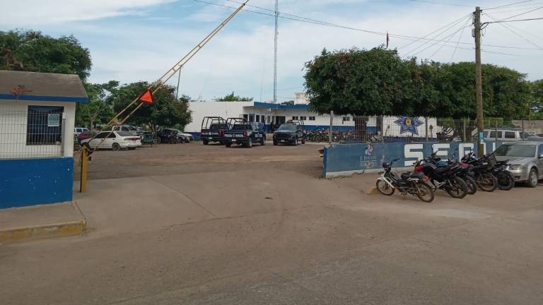 En Seguridad Pública de Rosario reportan un muerto y un herido tras un supuesto enfrentamiento en la sierra.