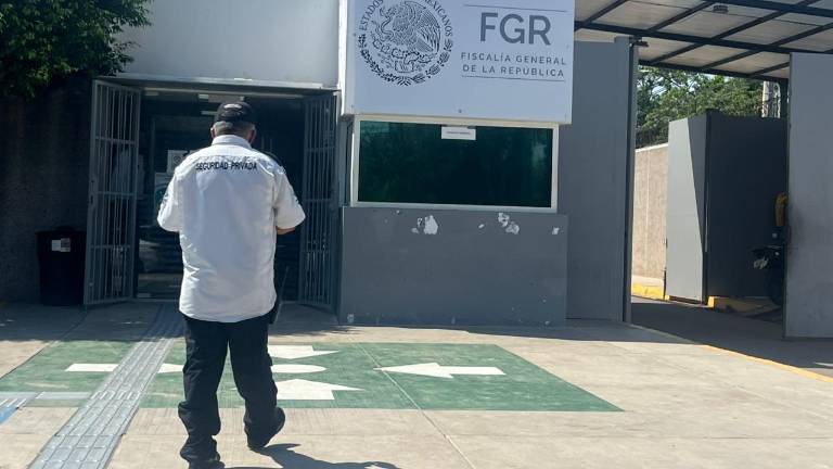 La FGR obtuvo sentencias condenatorias y vinculaciones a proceso contra seis personas.