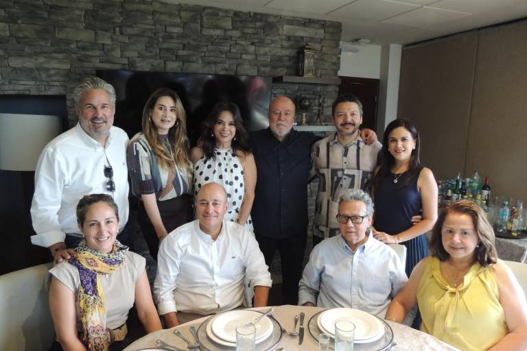 Con una misa, agradece Manuel Clouthier, festejar sus 65 años