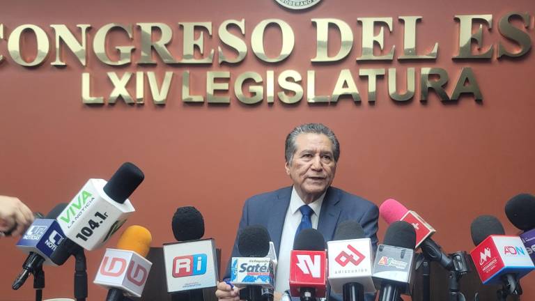 Feliciano Castro, presidente de la Jucopo, recalca que Jesús Estrada Ferreiro no regresará a la Presidencia Municipal de Culiacán porque fue desaforado.