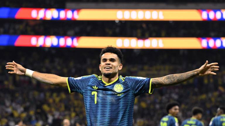 Colombia pisa fuerte en su debut.