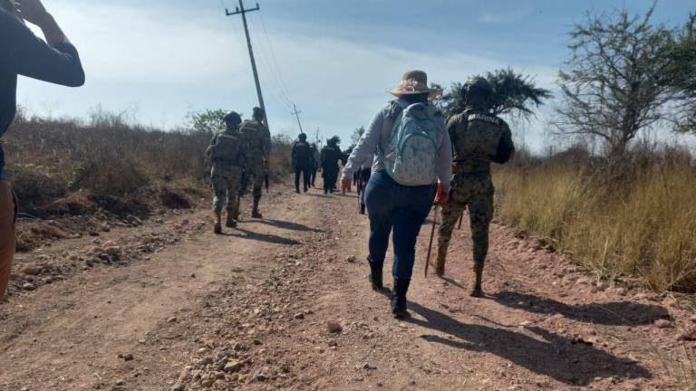 En Escuinapa, rastreadoras buscan a sus desaparecidos