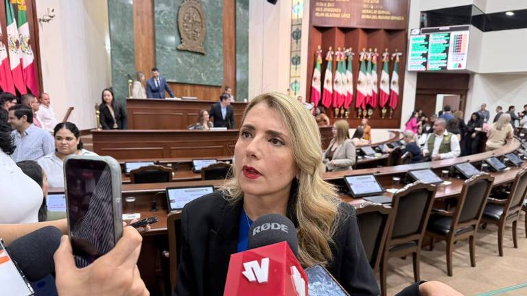 La Diputada por el PAN Roxana Rubio Valdez pide a diputados aclarar el viaje que realizaron en Chihuahua.
