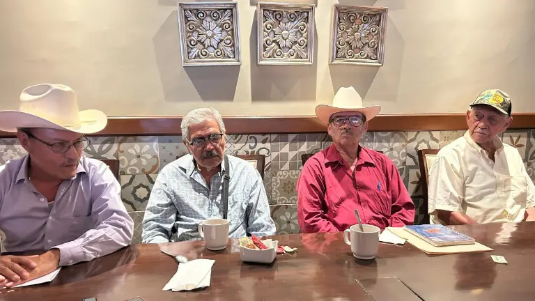 Pesqueros buscan que el gobierno los apoyen a hacer producir este sistema lagunar con la instalación de unas cortinas hidráulicas.