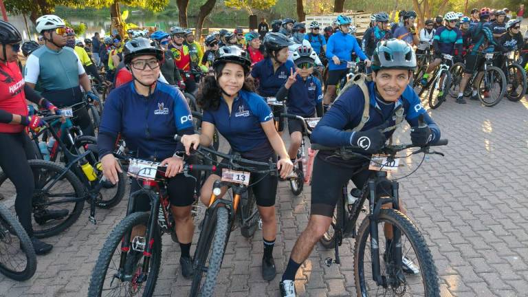 La familia de Acaponeta convierte el ciclismo en estilo de vida.