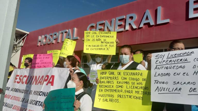 Enfermeros en Escuinapa exigen base federal