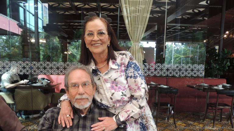 Celebran los 72 años de Beatriz Elizabeth Félix Tamayo