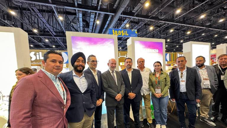 La delegación de Sinaloa que participa en la Expo Gulfood en Dubái.