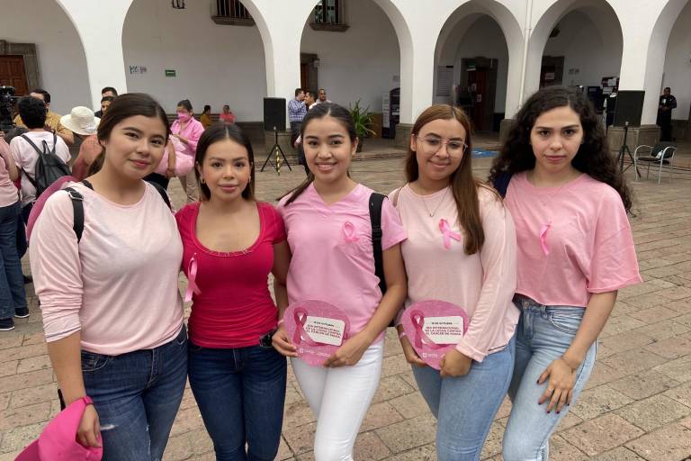 Conmemoran el Día de Lucha contra el Cáncer de Mama
