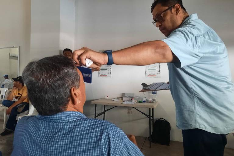 DIF Mazatlán busca ayudar a 160 personas con campaña gratuita de cirugía de cataratas