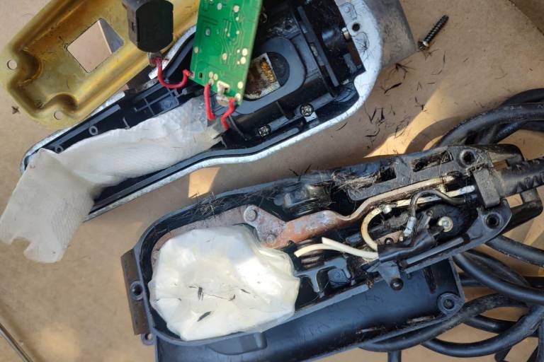 Asegura GN droga en rasuradoras y en mueble de madera en Culiacán