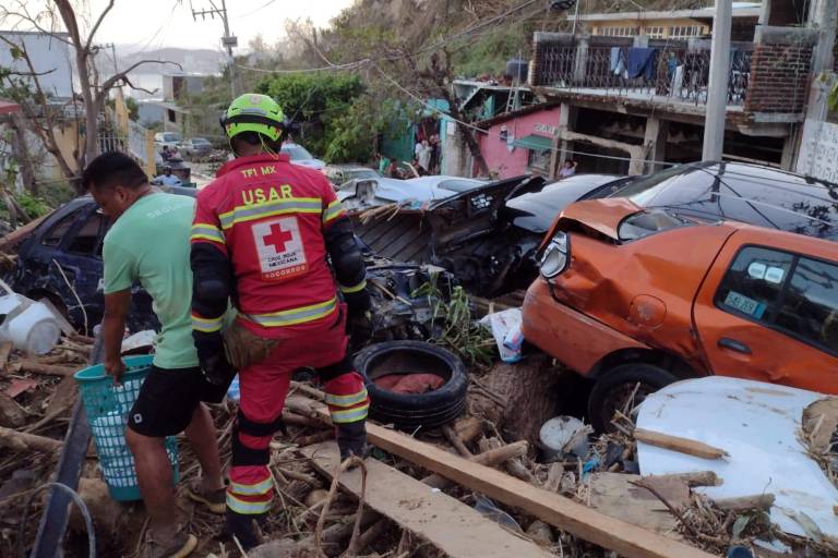 Gobierno federal reconoce 39 muertos por el huracán Otis en Guerrero