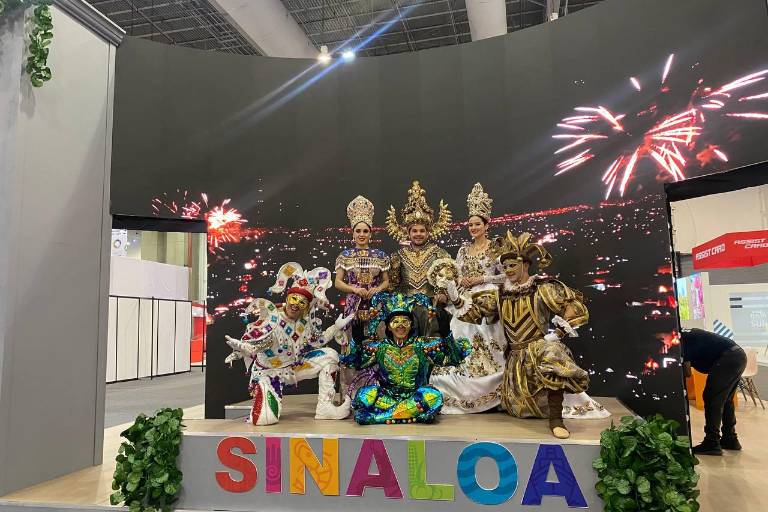 Realeza del Carnaval de Mazatlán engalana el Tianguis Turístico 2023